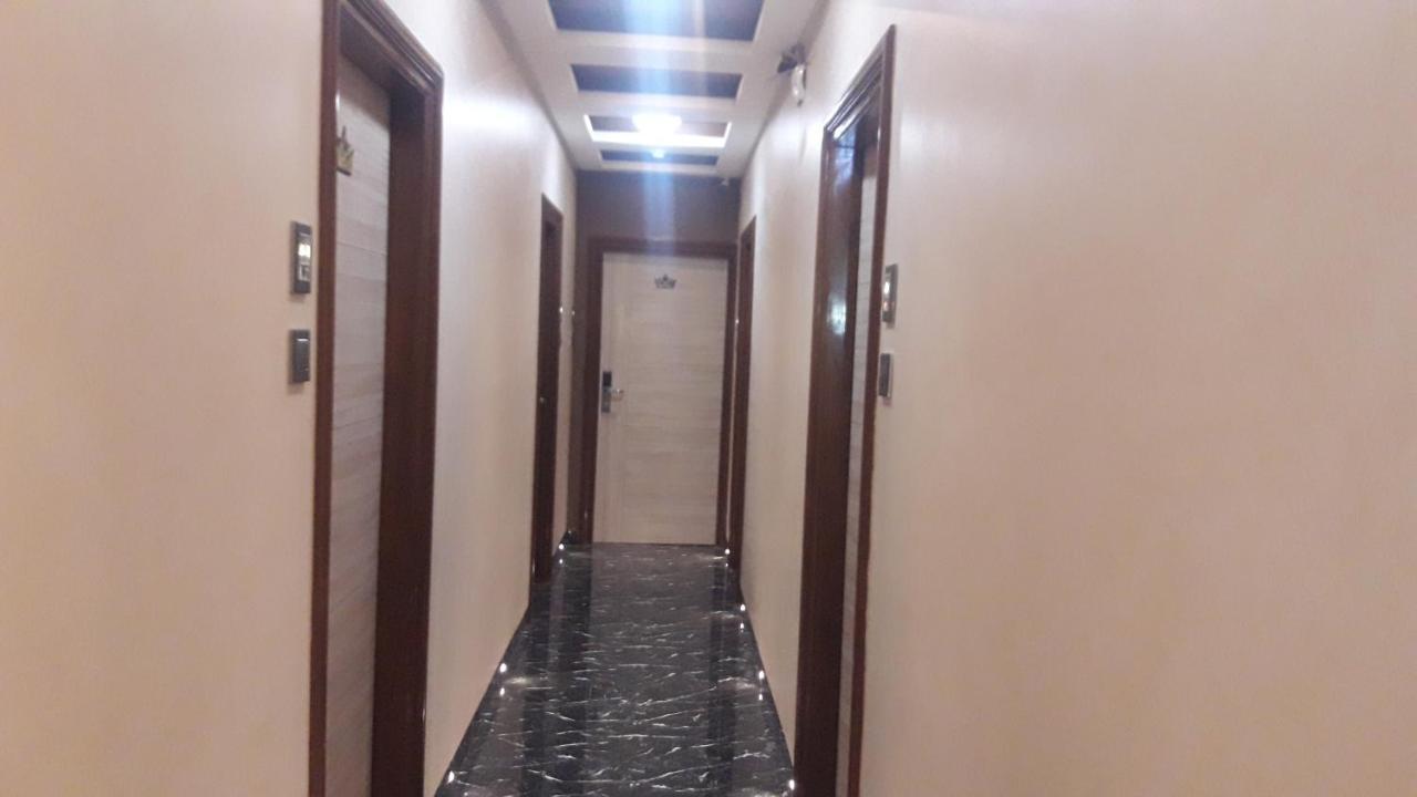 Отель Shine Hospitality Мумбаи Экстерьер фото